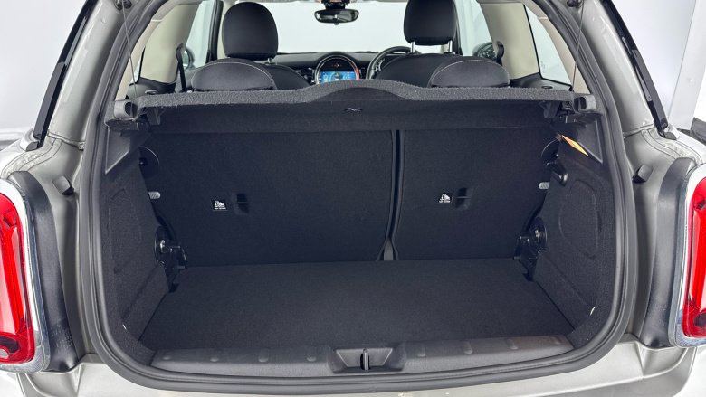 MINI Hatchback 1.5 Cooper Classic 3dr Auto Petrol Hatchback